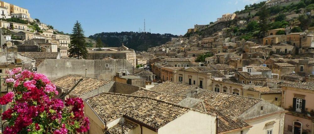 I Tetti Di Siciliando Bed & Breakfast Modica Luaran gambar
